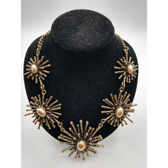 Vintage Gold-Tone Ann Taylor Starburst Medallion Necklace With Faux Pearl Accent - Picture 1 of 6